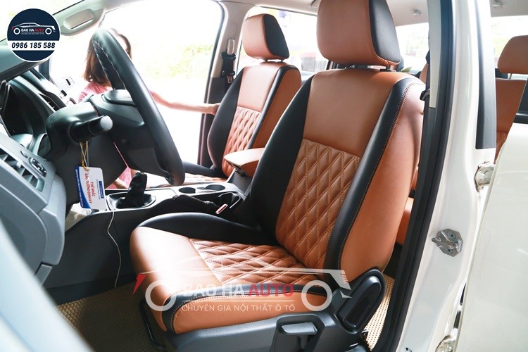 Bọc ghế da ô tô FORD – chất liệu da thật 100% (da tự nhiên cao cấp)