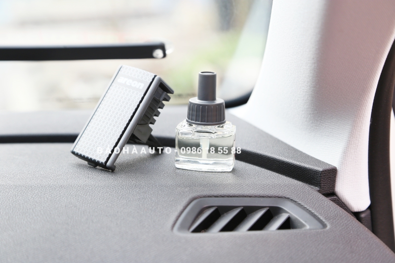 Cách khử mùi trong xe ô tô mới đơn giản, hiệu quả!