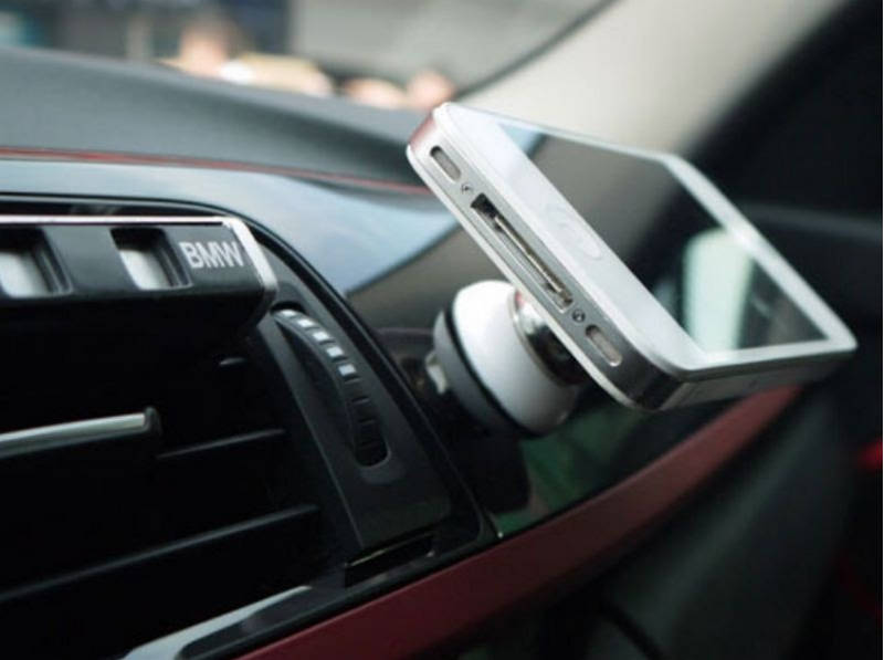 Giá đỡ điện thoại trên ô tô, kẹp điện thoại trên xe hơi cao cấp