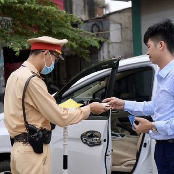 Mới lái xe ô tô đi như thế nào để tránh bị phạt