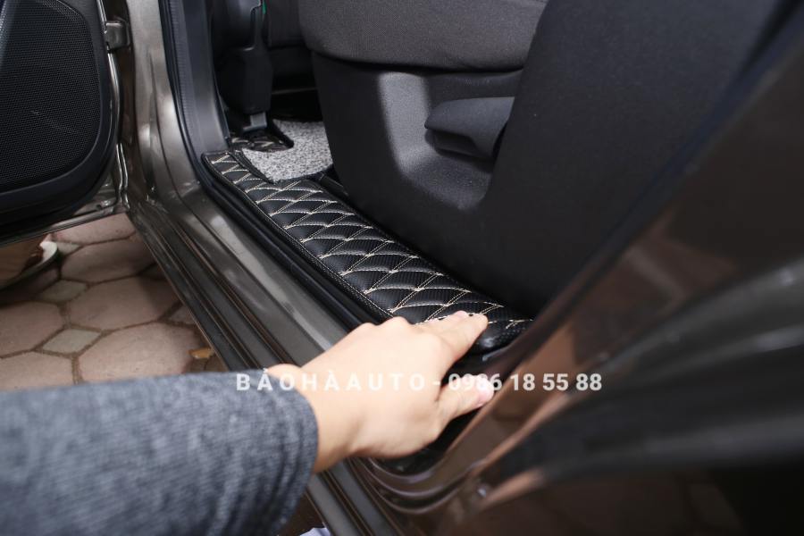 Thảm lót sàn Suzuki đẹp, dễ lắp đặt nhất cho xe ô tô